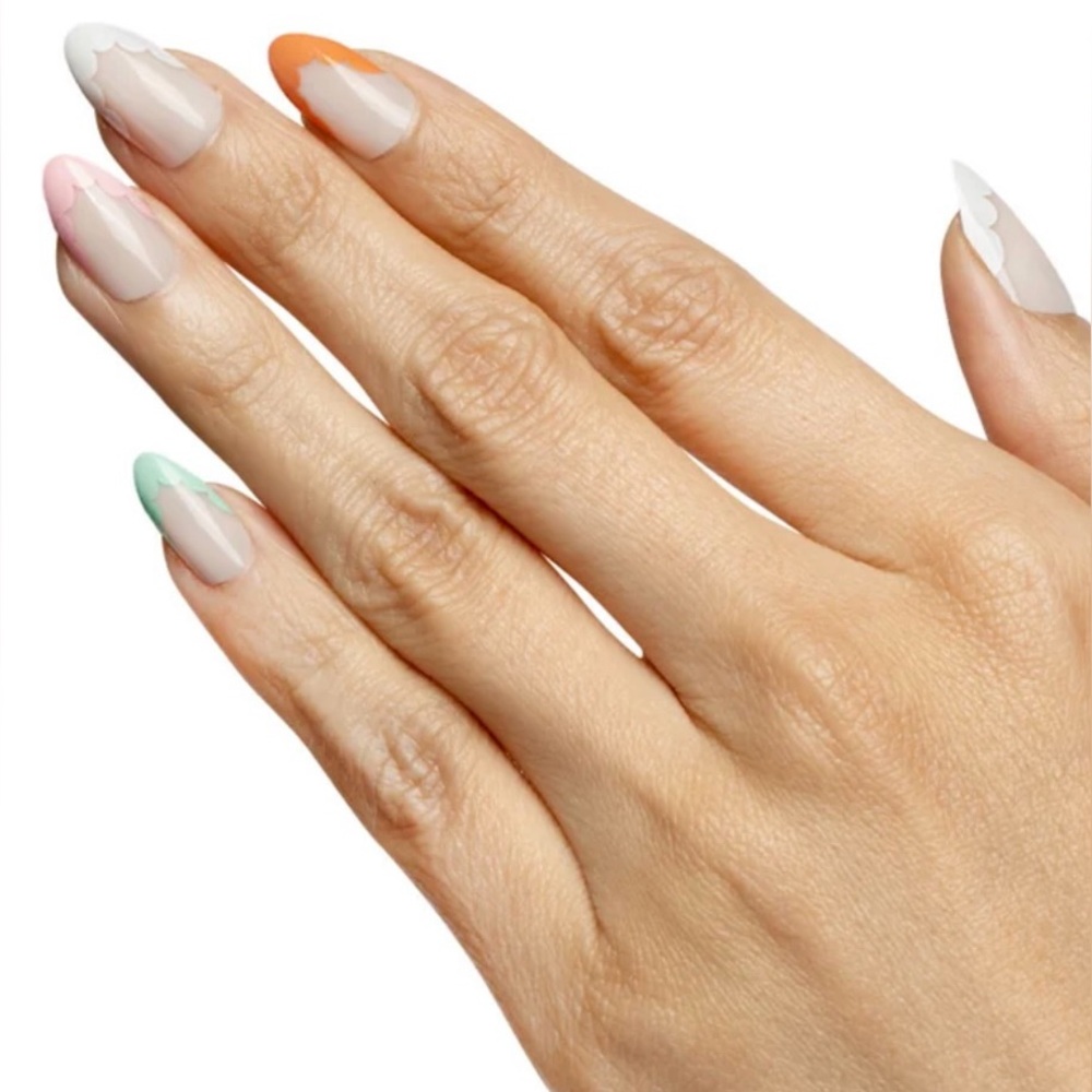 Olive & June Maximalist Instant Mani Press-On Nails - Scalloped‎ French